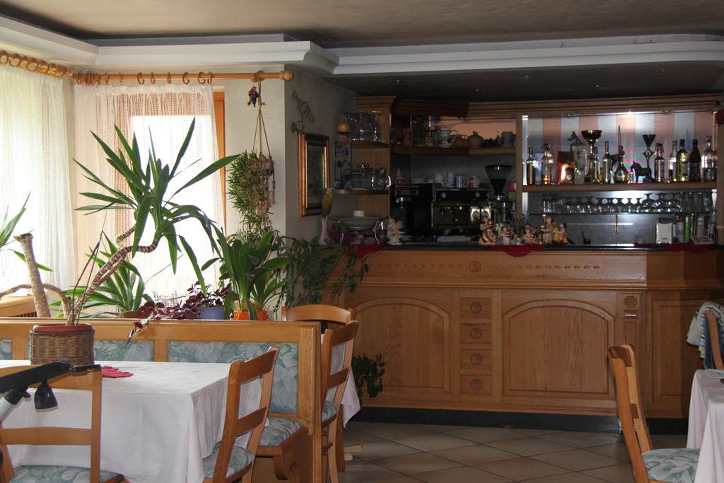 Garni Goccia D'Oro Hotel Cavalese Buitenkant foto