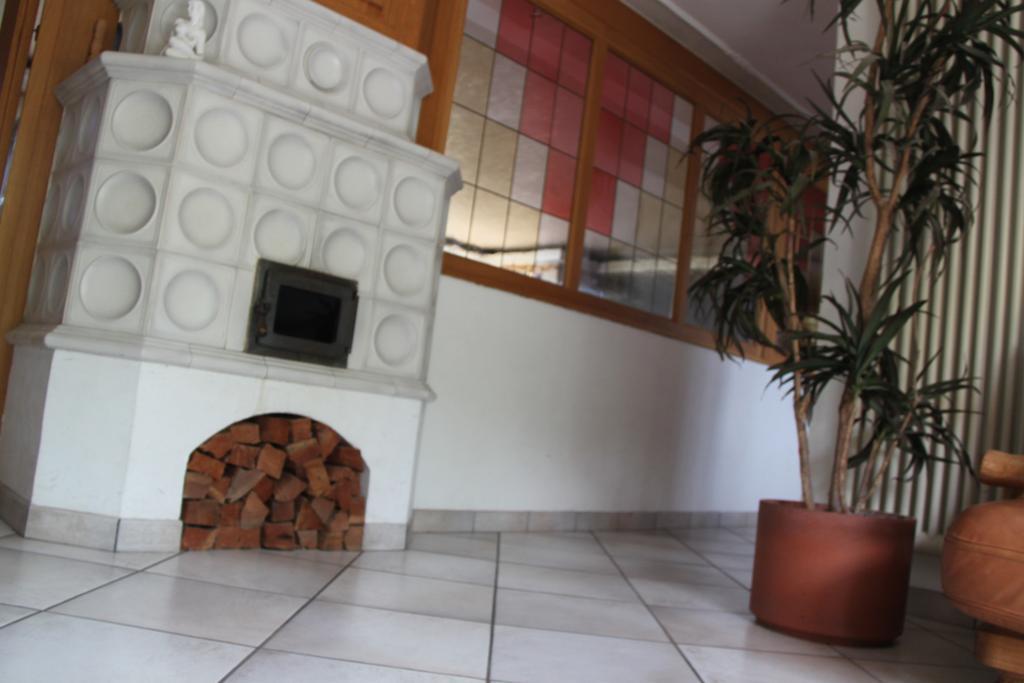 Garni Goccia D'Oro Hotel Cavalese Buitenkant foto
